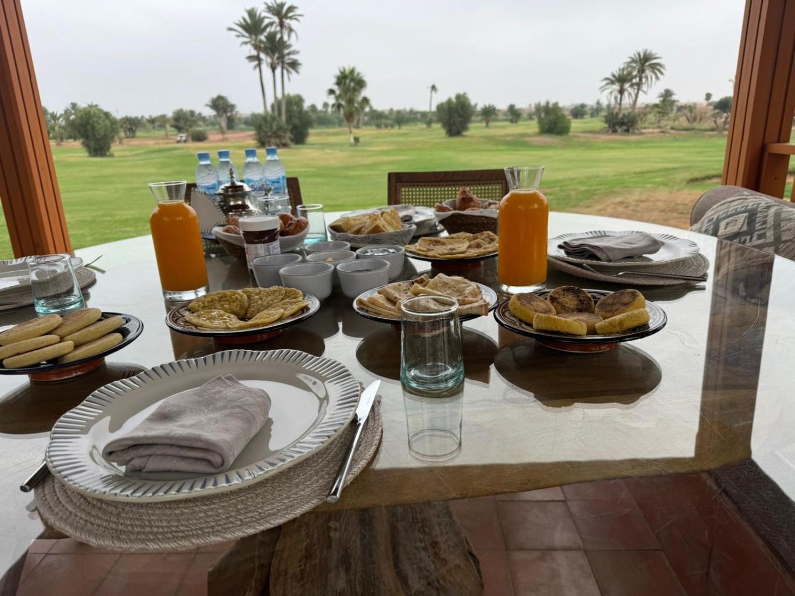 Villa May Sur Le Golf De La Palmeraie With Cooker And Butler Included Marrakesh Exterior foto