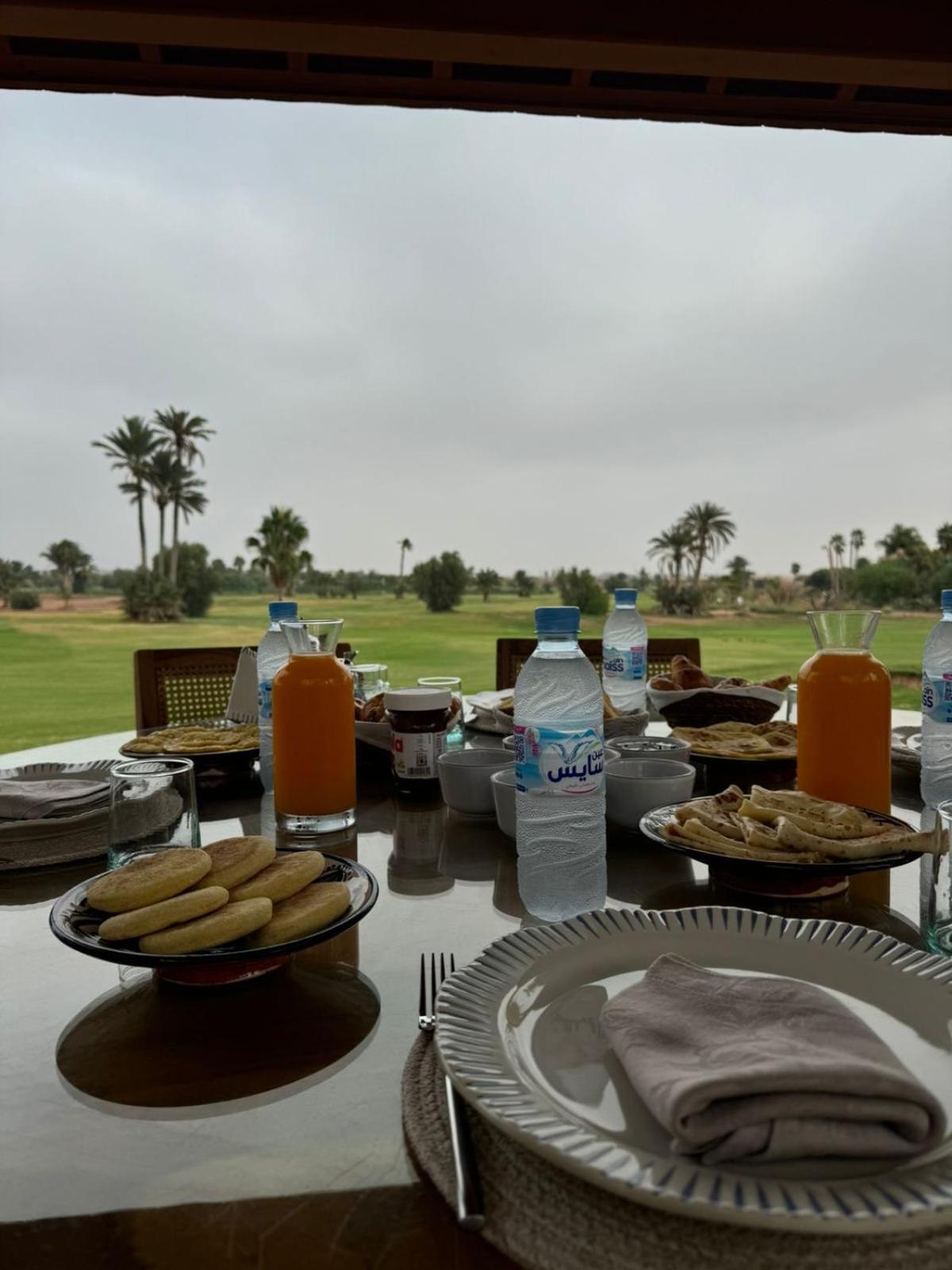 Villa May Sur Le Golf De La Palmeraie With Cooker And Butler Included Marrakesh Exterior foto